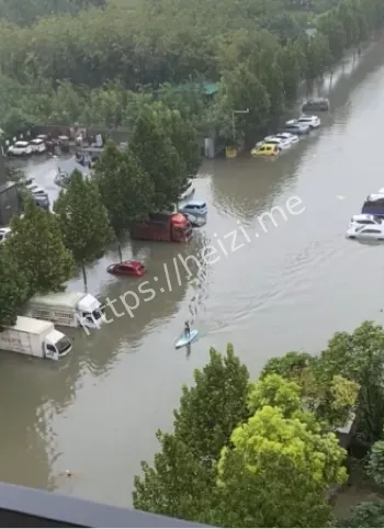 许昌暴雨红色预警